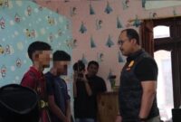 1761413621464-kapolres-langkat-akbp-david-triyo-prasojo-menanyai-pelaku-yang-diamankan-dok-instagram-humas-polres-langkat-1761401650035_169