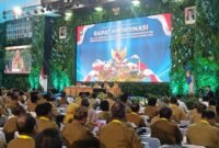 1761586893544-mendagri-tito-karnavian-dalam-pembukaan-rapat-koordinasi-rakor-dengan-pejabat-daerah-se-indonesia-di-kampus-institut-pemerinta-1761547748075_169