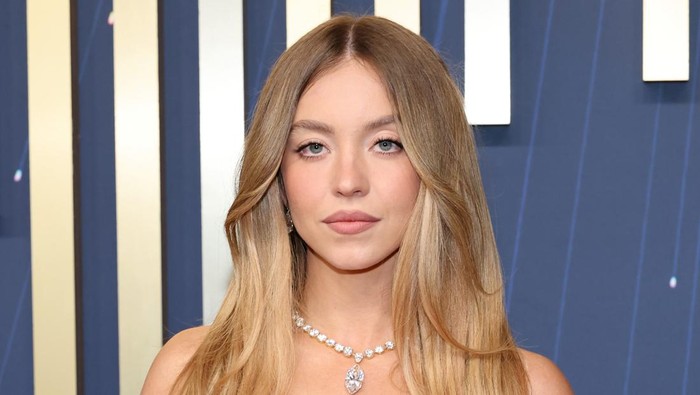 1761673027365-sydney-sweeney-1757912691139_169