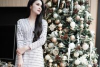 1761693672444-pohon-natal-sandra-dewi-6_43