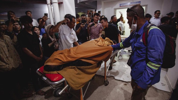 1761759640736-korban-kebakaran-kapal-tanker-mt-federal-ii-1750816500875_169