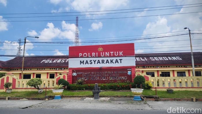 1761911038880-polresta-deli-serdang-ahmad-arfahdetiksumut-1745904062158_169
