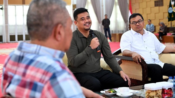 1762083394150-pertemuan-gubsu-bobby-dan-bupati-deli-serdang-1762079794824_169