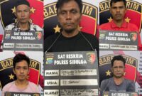 1762321320005-tampang-kelima-pelaku-penganiayaan-pemuda-di-masjid-agung-sibolga-foto-dok-polres-sibolga-1762224539070_43