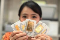 1762494535954-harga-emas-antam-tembus-rekor-tertinggi-sentuh-rp238-juta-per-gram-1760532607126_169