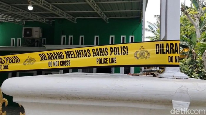 1762515703191-potret-rumah-yang-dihuni-as-dan-r-di-desa-sei-rotan-kecamatan-percut-sei-tuan-deli-serdang-sumut-kartika-saridetiksumut-1762512322175_169