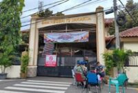 1762623544036-sman-72-kelapa-gading-jakarta-utara-masih-dijaga-pasca-ledakan-sabtu-8112025-pagi-1762571295492_43