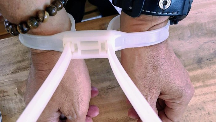 1762709826987-guru-madrasah-tsanawiyah-di-bondowoso-cabuli-muridnya-di-musala-sekolah-1762345940272_169