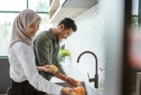 1763185148908-ilustrasi-suami-istri-1749710977802_169