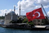 1763379900398-bendera-turki-berkibar-di-istanbul-1763352625496_169