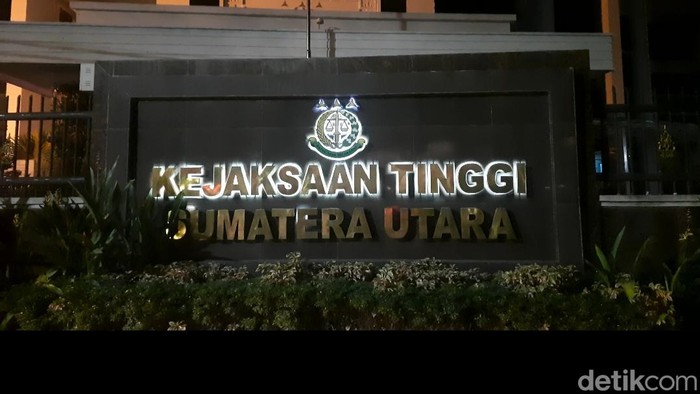 1763380038144-gedung-kejati-sumut-raja-malo-sinagadetiksumut_169