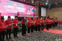 1763636756881-pengambilan-sumpah-pengurus-dpd-pdip-sumut-periode-2025-2030-foto-nizar-aldidetiksumut-1763559733840_169