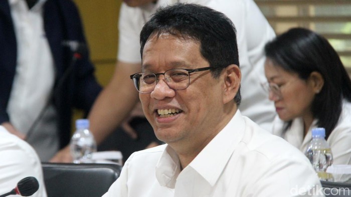 1763679886185-menkeu-raker-dengan-komite-iv-dpd-1762157005554_169