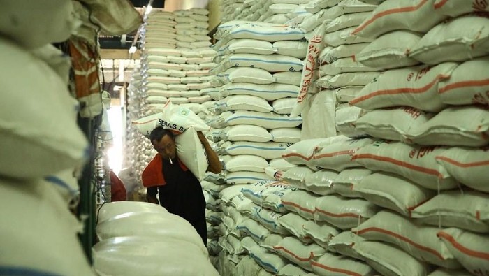 1764003949999-18b82563-5b4c-46c3-aea5-99c2dbd7c264_169