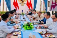 1764263166564-presiden-prabowo-kumpulkan-sejumlah-anggota-kabinet-bahas-persiapan-nataru-hingga-penanganan-bencana-di-sumatera-kamis-2711-1764255411591_169