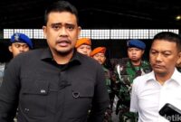 1764263173987-gubsu-bobby-nasution-dan-danlanud-soewondo-marsma-tni-tio-hutapea-nizar-aldidetiksumut-1764241614519_169