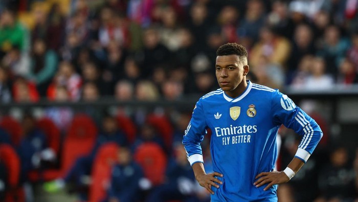 1764587201797-kylian-mbappe-1763427353595_169