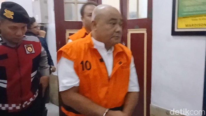 1764608823865-sidang-korupsi-proyek-jalan-1764133209912_169