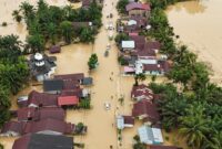 1764630311924-bingkai-sepekan-pilu-aceh-sumut-sumbar-dikepung-banjir-dan-longsor-1764341837579_169