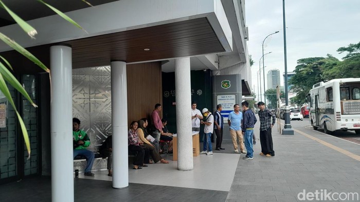 1764652005797-lokasi-layanan-keliling-disdukcapil-medan-di-atcs-lapangan-merdeka-rechtin-hani-ritongadetiksumut-1764643239683_169