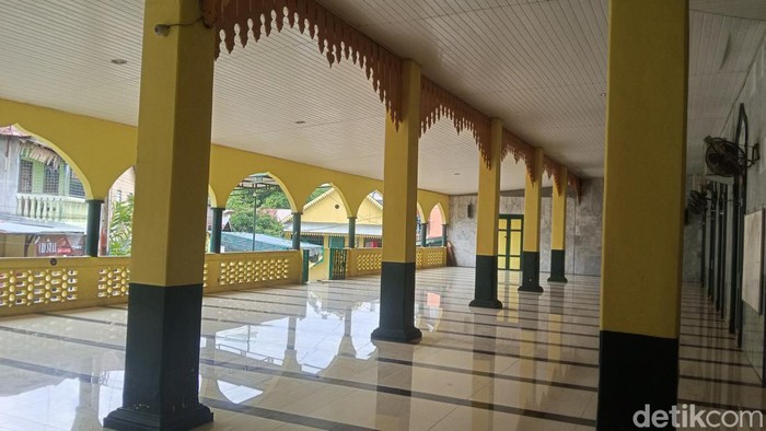 1764652008013-masjid-lama-gang-bengkok-1764637592970_169