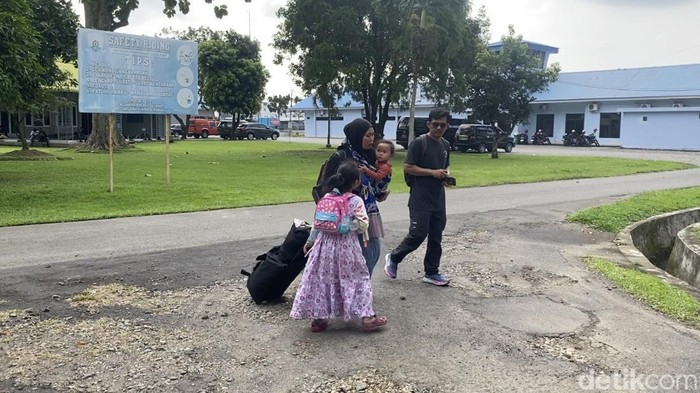 1764695235526-warga-aceh-mengungsi-1764676754014_169