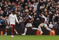 1765062302754-aston-villa-vs-arsenal-1765026835937_169