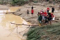 1765083934996-bingkai-sepekan-pilu-aceh-sumut-sumbar-dikepung-banjir-dan-longsor-1764341772727_169