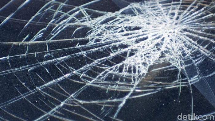 1765127147728-ilustrasi-kecelakaan_169