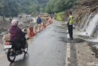 1765170384141-jalan-lembah-anai-1765160631934_169