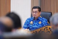 1765278376907-sekdaprov-riau-syahrial-abdi-dok-diskominfotik-riau-1759217461015_169