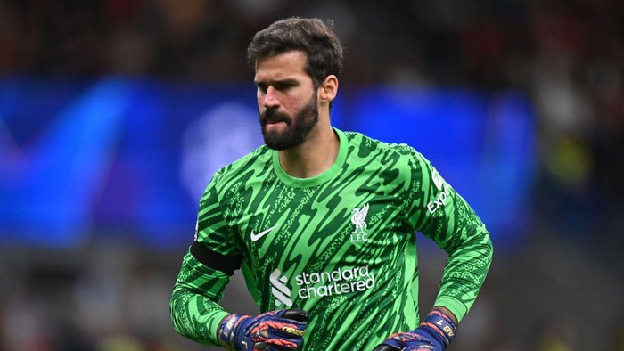 1765299947082-alisson-becker_169