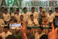 1765321480326-kh-zulfa-mustofa-resmi-jadi-pj-ketum-pbnu-1765298227369_43