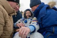 1765321481908-soyuz-bawa-pulang-tiga-awak-iss-setelah-245-hari-mengorbit-bumi-1765265051887_43