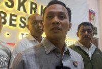 1765364764065-teks-foto-kasat-reskrim-polrestabes-medan-akbp-bayu-putro-saat-memberikan-keterangan-foto-finta-rahyunidetiksumut_169