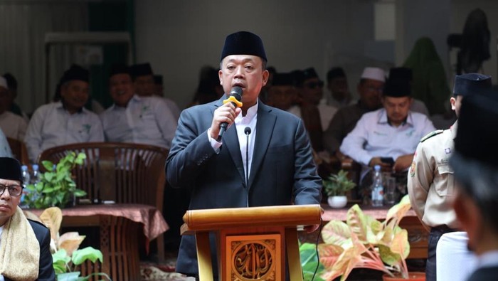 1765407903989-menteri-agraria-dan-tata-ruangkepala-badan-pertanahan-nasional-atrbpn-nusron-wahid-menjadi-pembina-upacara-peringatan-hari-san-1761129887051_169