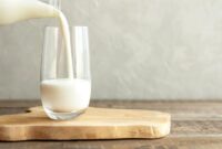 1765429626452-ilustrasi-ibu-hamil-minum-susu-5_169