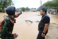 1765451162449-wali-kota-sibolga-akhmad-syukri-penarik-1765437666666_169