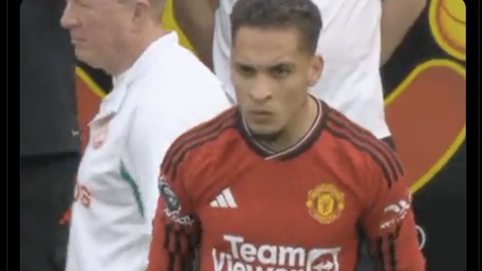 1765580702119-meme-antony-ballon-dor-2025-1758586779656_169