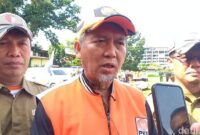 1765602348676-presiden-pks-al-muzzammil-yusuf-usai-memimpin-apel-relawan-kemanusiaan-di-medan-nizar-aldidetiksumut-1765598973309_169