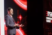 1765602352109-marek-bialoglowy-cto-itsec-asia-1765587421720_43