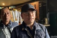 1765623907836-kepala-seksi-penindakan-dan-penyidikan-kantor-bea-cukai-medan-musliadi-saat-diwawancarai-finta-rahyunidetiksumut-1765609177764_169