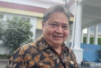 1765667106643-menteri-koordinator-menko-bidang-perekonomian-airlangga-hartarto-firdadetikcom-1762421905436_169