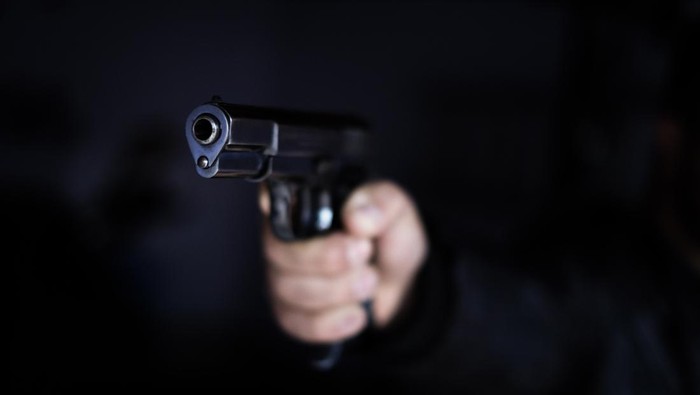 1765688740204-1355729100_169