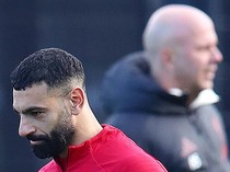 1765710365913-mohamed-salah-arne-slot-1765400779066_43