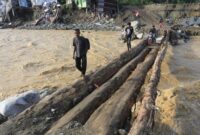 1765731958927-akses-pulih-bertahap-jembatan-darurat-aceh-tengahnagan-raya-mulai-dilintasi-1765511992186_169