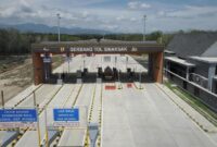 1765861591820-potret-gerbang-tol-sinaksak-dok-hk_169