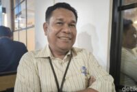 1765991170568-akademisi-universitas-riau-saiman-pakpahan-raja-adil-siregardetiksumut-1765975285243_169