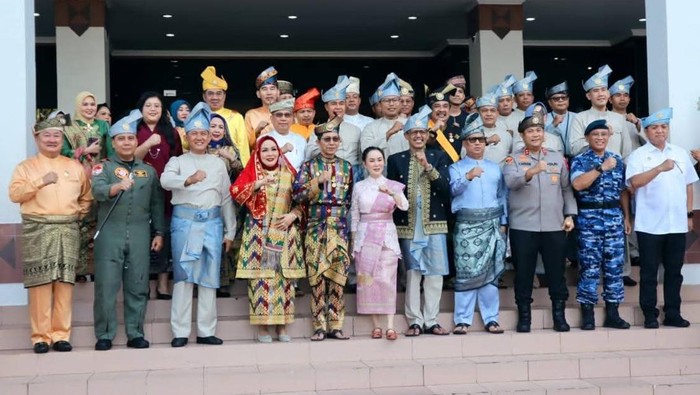 1766056041707-hari-jadi-ke-196-batam-1766033067755_169