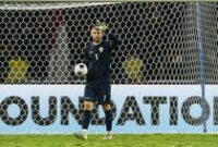 1766811966952-aksi-aksi-martin-paes-tangkal-gempuran-australia-3_43